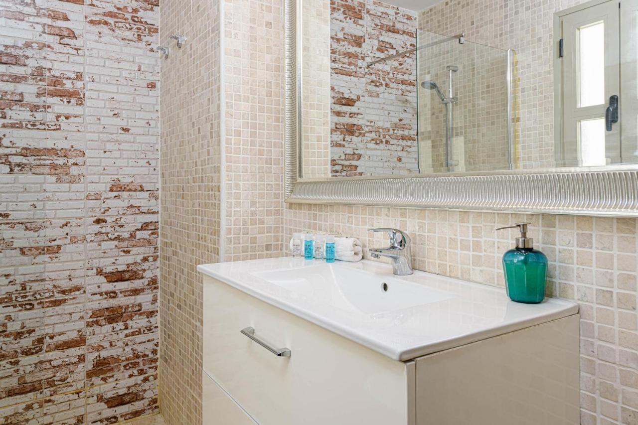 Wintowinrentals Genial Apartamento, Centrico Y Silencioso Málaga Kültér fotó
